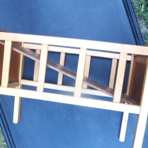 BS - 1970's Vintage DOLL CRIB Wood Doll Crib DOLL DISPLAY Pretend Play Toy Box - Picture 5 of 8